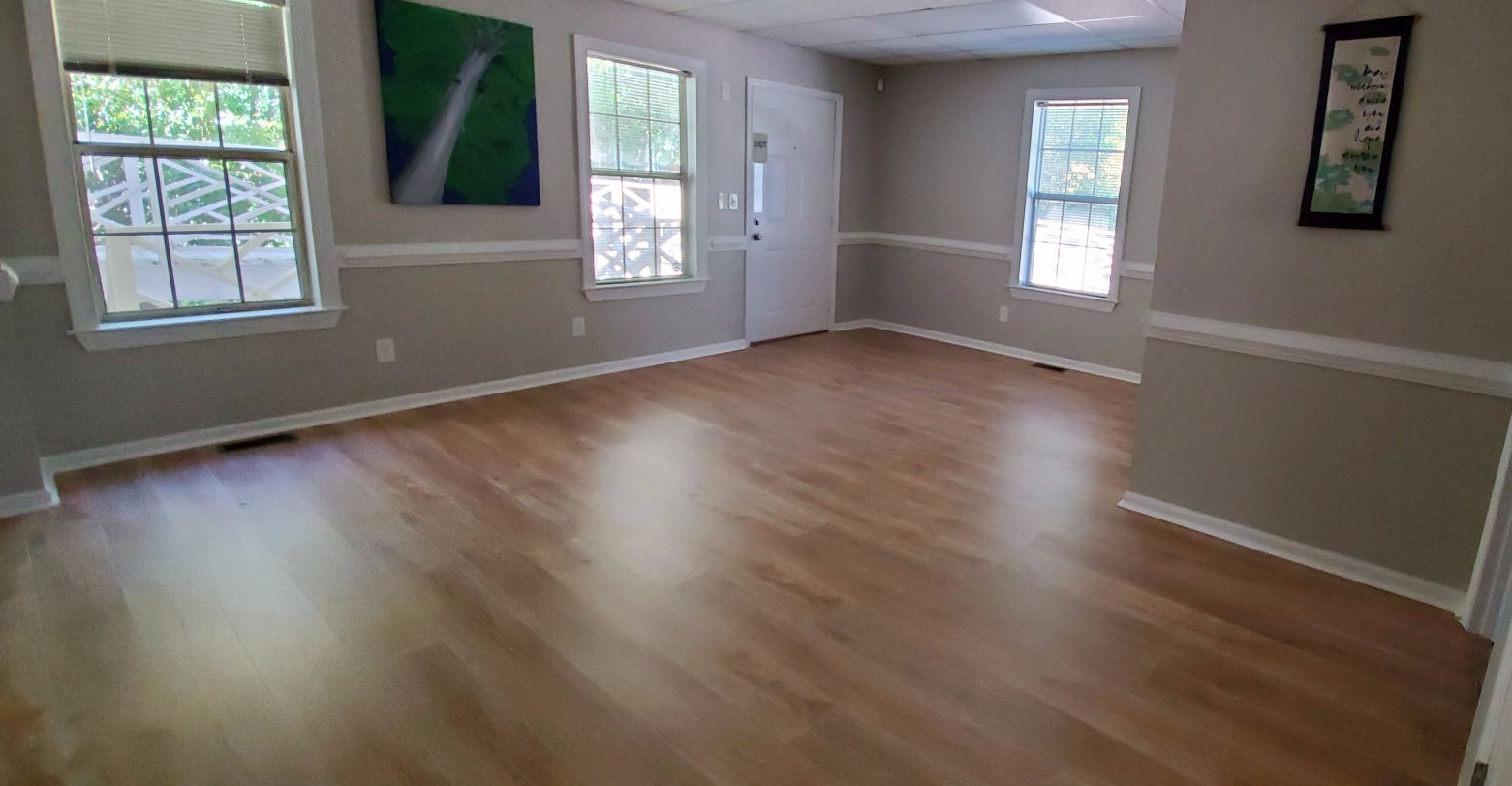 yoga-room-1904×902